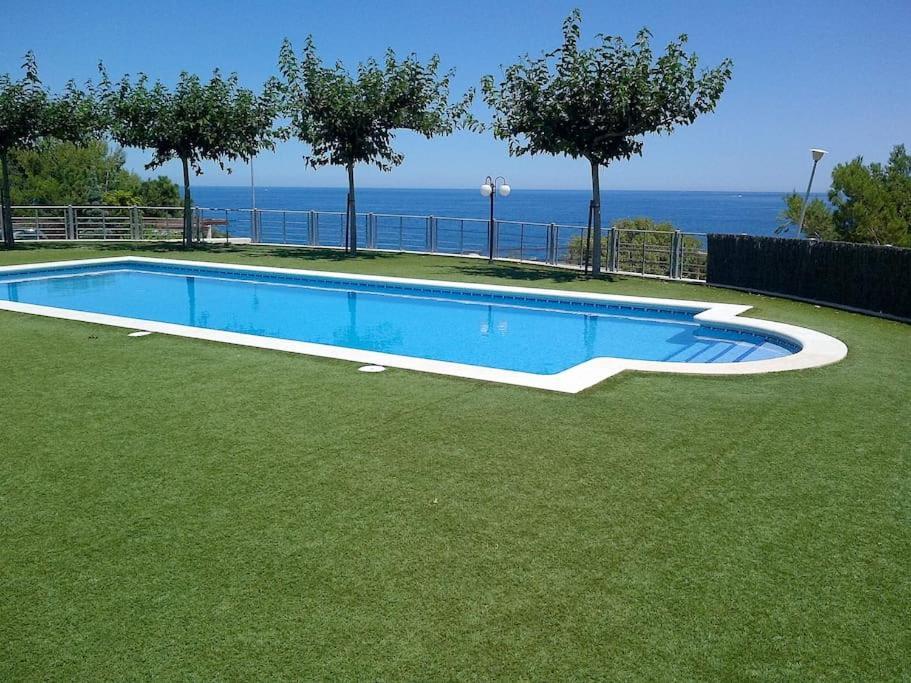 Residence Avec Piscine Face A La Mer, 1Ere Ligne 兰卡 外观 照片